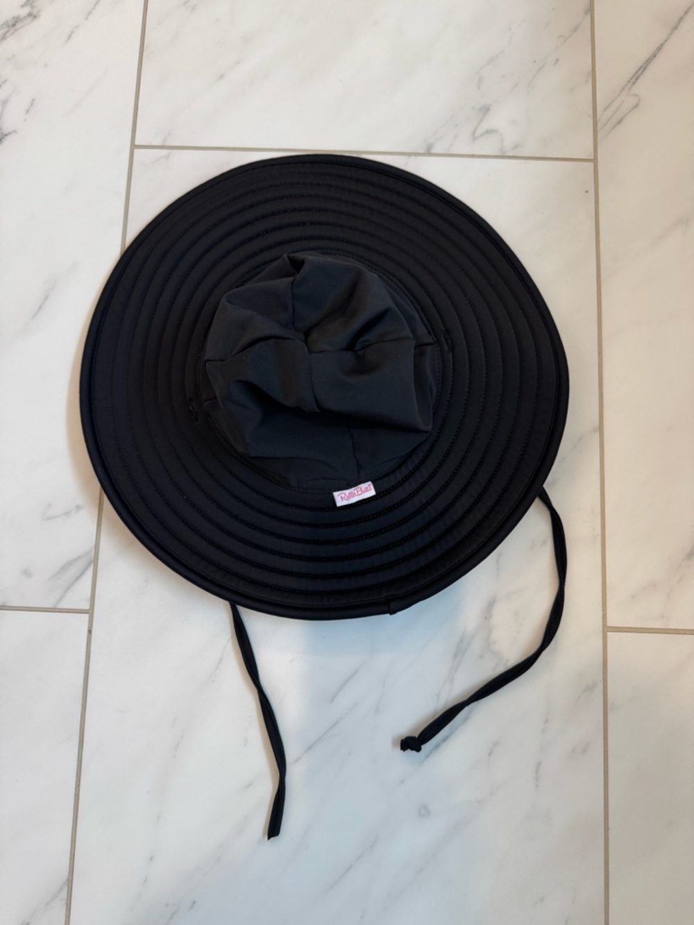 Ruffle Butts Black Wide-Brim Sun Swim Hat with Chin Ties - 6-12 months